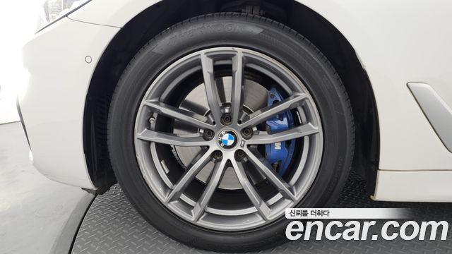 BMW 5 Series (G30) 530i M Sport Package Plus 2018 — фото 5