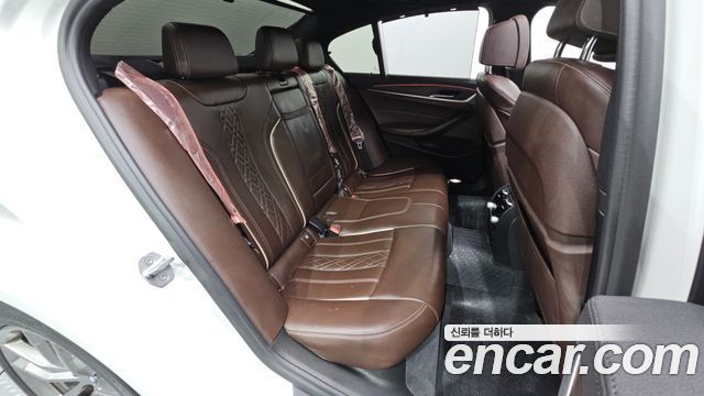 BMW 5 Series (G30) 530i M Sport Package Plus 2018 — фото 11