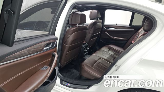 BMW 5 Series (G30) 530i M Sport Package Plus 2018 — фото 12