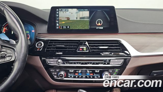 BMW 5 Series (G30) 530i M Sport Package Plus 2018 — фото 14