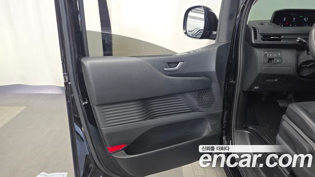 Hyundai Staria Cargo 5-Seater Modern 2025 — фото 24