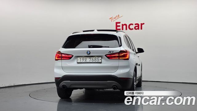BMW X1 (F48) xDrive 20d 2016 — фото 4