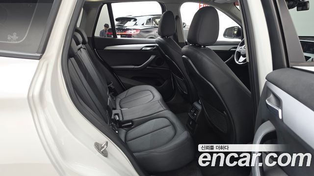 BMW X1 (F48) xDrive 20d 2016 — фото 12