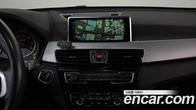 BMW X1 (F48) xDrive 20d 2016 — фото 15