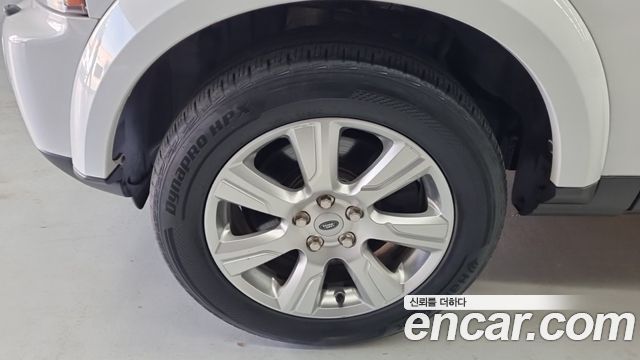 Land Rover Discovery 4 3.0 SDV6 HSE 2013 — фото 5