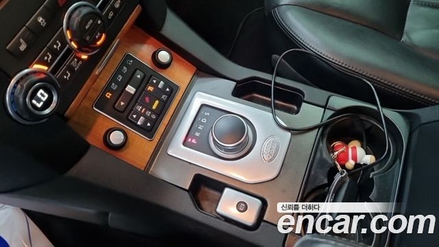 Land Rover Discovery 4 3.0 SDV6 HSE 2013 — фото 9