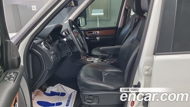 Land Rover Discovery 4 3.0 SDV6 HSE 2013 — фото 13