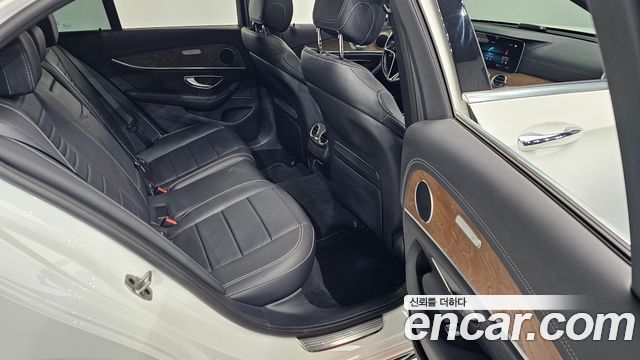 Mercedes-Benz E-Class (W213) E250 Exclusive 2021 — фото 12