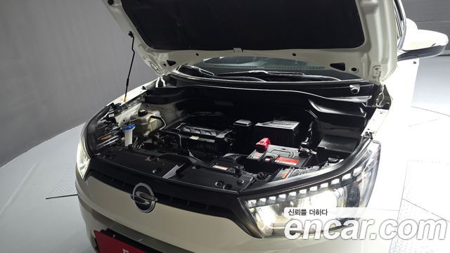 KG Mobility (SsangYong) Tivoli LX 4WD 2016 — фото 6