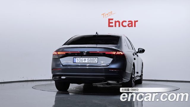 Honda Accord (XI) 2.0 Hybrid Touring 2025 — фото 4