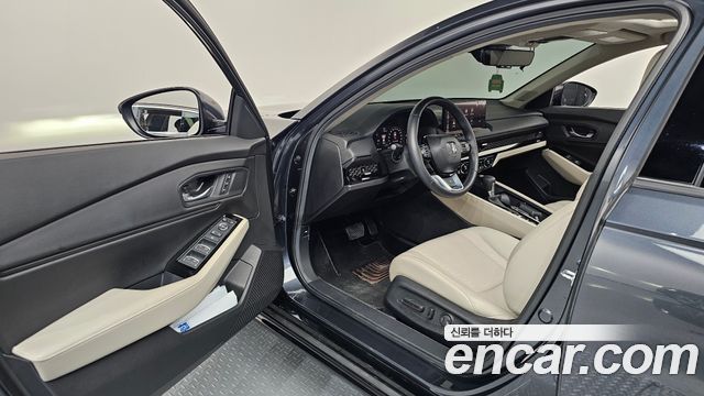 Honda Accord (XI) 2.0 Hybrid Touring 2025 — фото 10