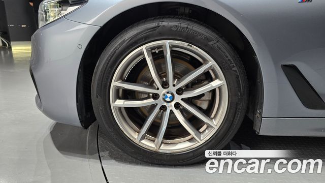 BMW 5 Series (G30) 520d xDrive M Sport Package 2017 — фото 5