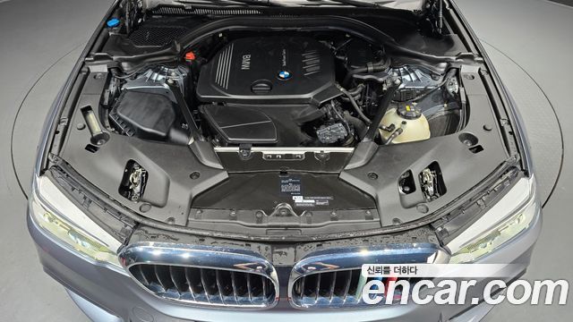 BMW 5 Series (G30) 520d xDrive M Sport Package 2017 — фото 6