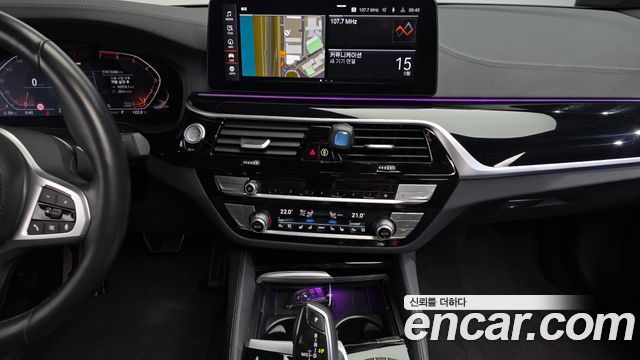 BMW 5 Series (G30) 530i xDrive M Sport Package 2022 — фото 15