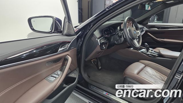 BMW 5 Series (G30) 530i M Sport Package 2023 — фото 10