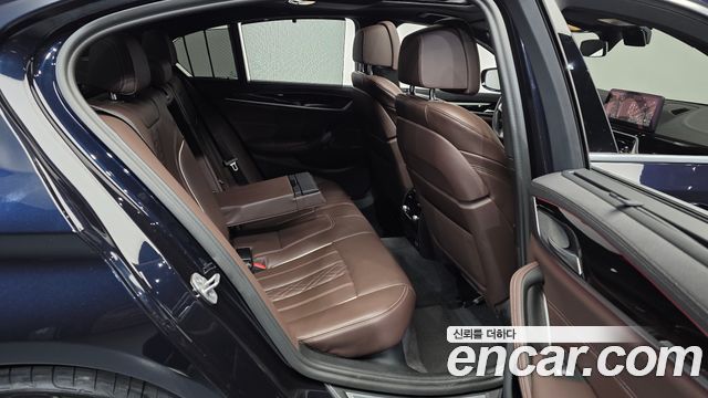 BMW 5 Series (G30) 530i M Sport Package 2023 — фото 12
