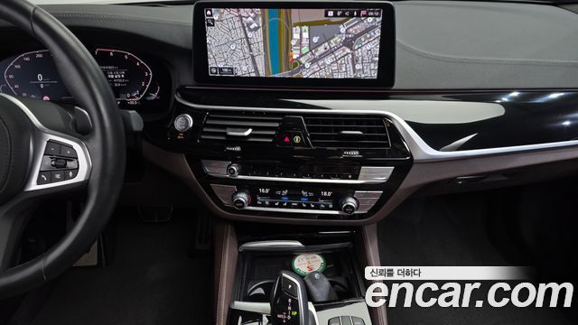 BMW 5 Series (G30) 530i M Sport Package 2023 — фото 15