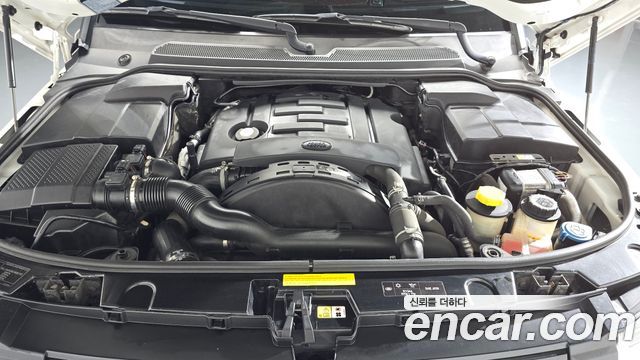 Land Rover Discovery 4 3.0 SDV6 SE 2013 — фото 6