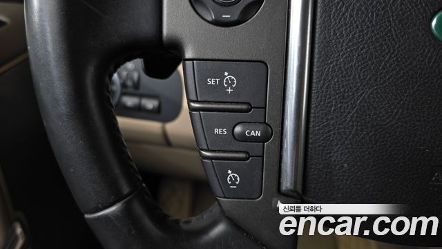 Land Rover Discovery 4 3.0 SDV6 SE 2013 — фото 21