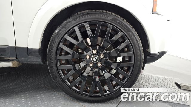 Land Rover Discovery 4 3.0 SDV6 SE 2013 — фото 27