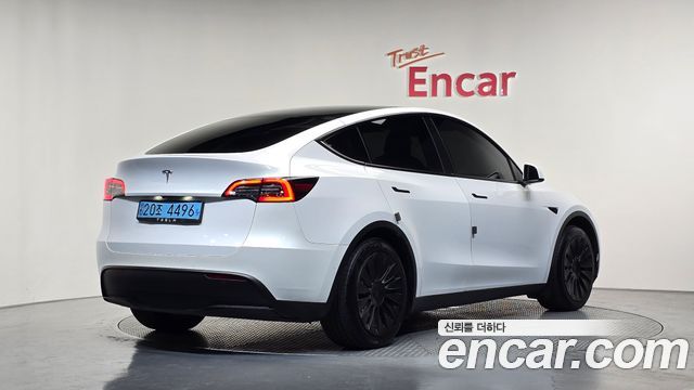 Tesla Model Y Standard Range RWD 2021 — фото 2