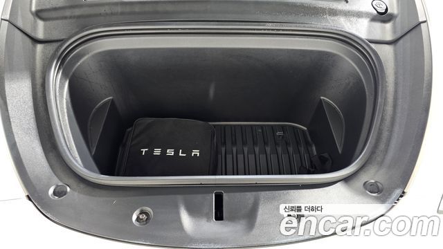 Tesla Model Y Standard Range RWD 2021 — фото 6