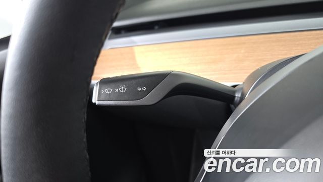 Tesla Model Y Standard Range RWD 2021 — фото 22