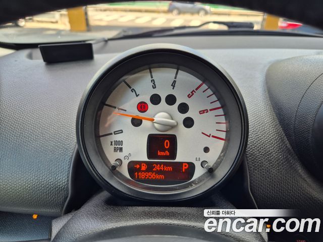 MINI Cooper D Countryman SE 1st 2013 — фото 16