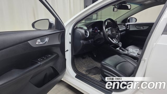 Kia K3 (II) 1.6 Prestige 2022 — фото 10