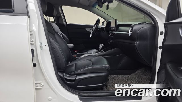 Kia K3 (II) 1.6 Prestige 2022 — фото 15