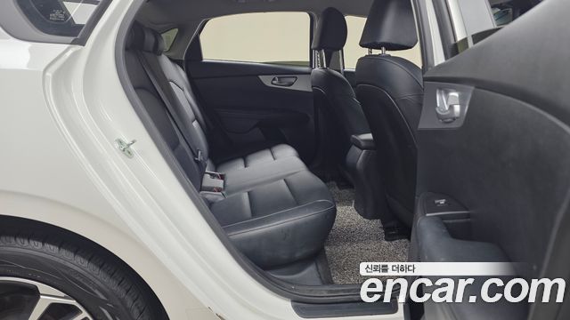 Kia K3 (II) 1.6 Prestige 2022 — фото 16