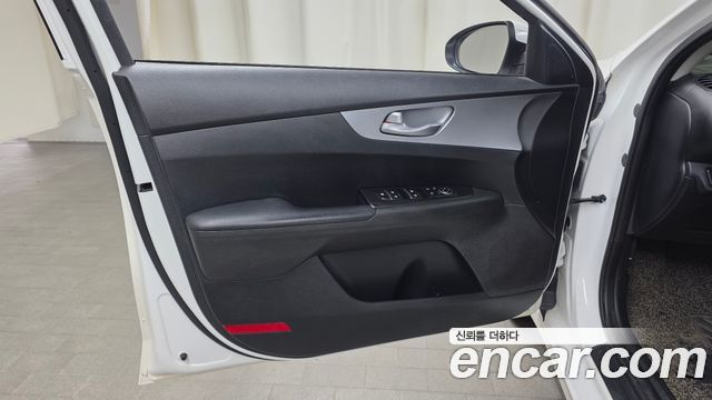 Kia K3 (II) 1.6 Prestige 2022 — фото 30