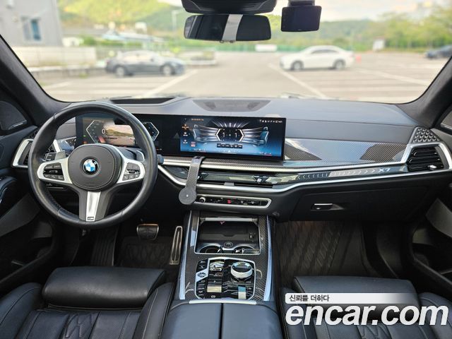 BMW X7 (G07) xDrive 40i M Sport 6STR 2025 — фото 16