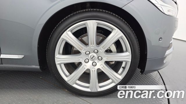 Volvo S90 D5 AWD Inscription 2017 — фото 21