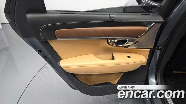 Volvo S90 D5 AWD Inscription 2017 — фото 25