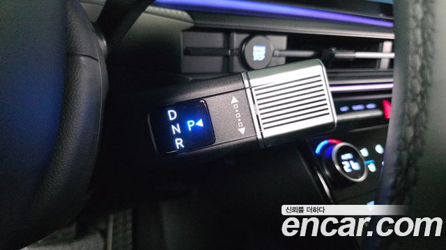 Hyundai Santa Fe (MX5) Gasoline 2.5T 2WD Calligraphy 2025 — фото 9