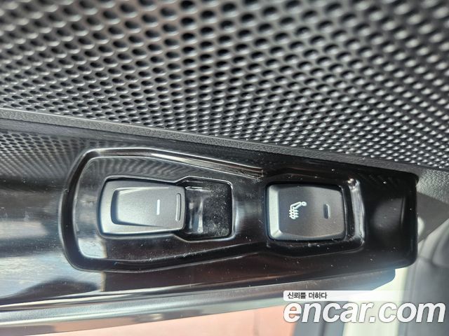 KG Mobility (SsangYong) Tivoli Air 1.5 A3 2WD 2022 — фото 21