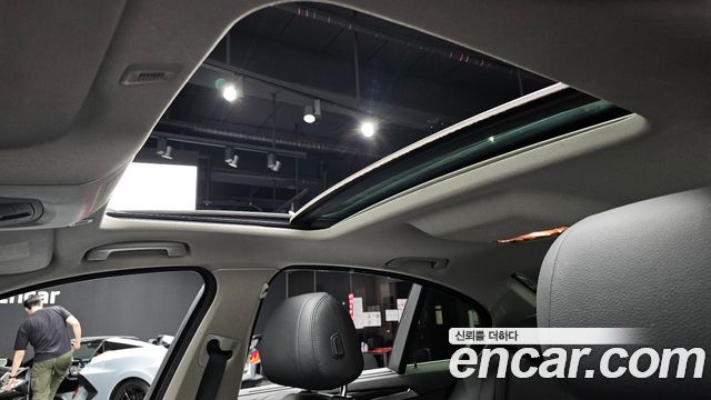 BMW 5 Series (F10) 528i Luxury 2014 — фото 23