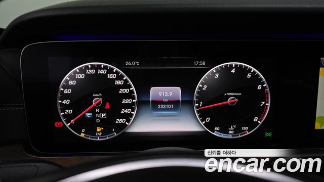 Mercedes-Benz E-Class (W213) E300 4MATIC Exclusive 2018 — фото 8