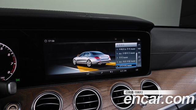 Mercedes-Benz E-Class (W213) E300 4MATIC Exclusive 2018 — фото 16