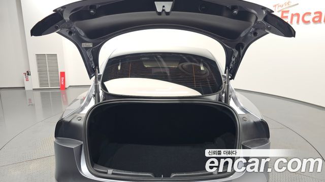 Tesla Model 3 Performance AWD 2026 — фото 36