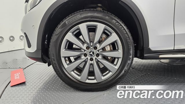Mercedes-Benz GLC-Class (X253) GLC350e 4MATIC Premium 2019 — фото 5
