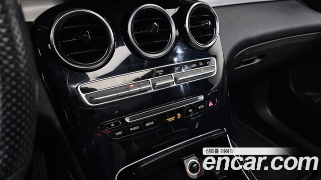 Mercedes-Benz GLC-Class (X253) GLC350e 4MATIC Premium 2019 — фото 31