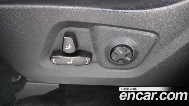 KG Mobility (SsangYong) Rexton Sports Diesel 2.2 2WD Prestige 2020 — фото 28