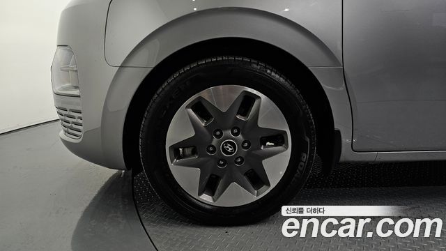 Hyundai Staria 4WD Tourer 9-Seater Modern 2023 — фото 5