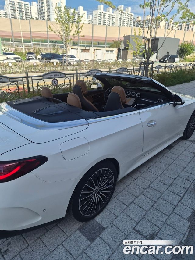 Mercedes-Benz CLE-Class (C236) CLE200 Cabriolet 2025 — фото 2