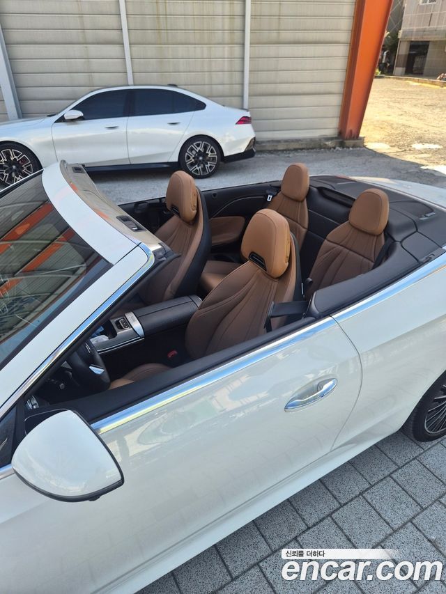 Mercedes-Benz CLE-Class (C236) CLE200 Cabriolet 2025 — фото 16