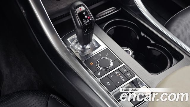 Land Rover Range Rover Sport (II) 3.0 SDV6 HSE Dynamic 2017 — фото 9