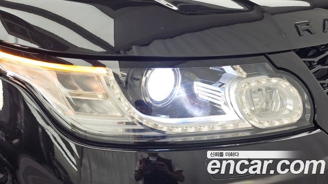 Land Rover Range Rover Sport (II) 3.0 SDV6 HSE Dynamic 2017 — фото 22