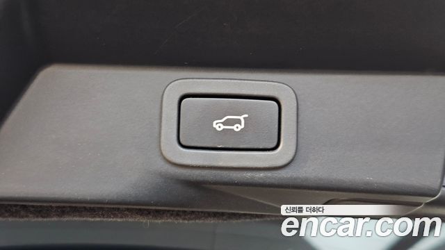 Land Rover Range Rover Sport (II) 3.0 SDV6 HSE Dynamic 2017 — фото 27